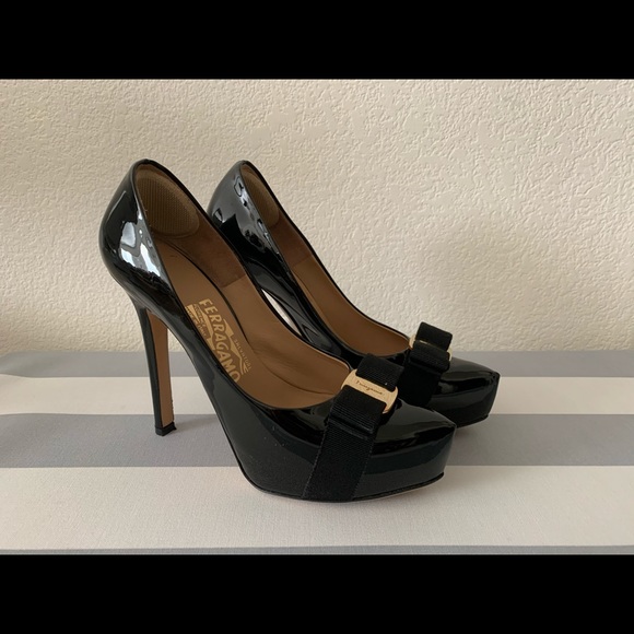 ferragamo platform pump